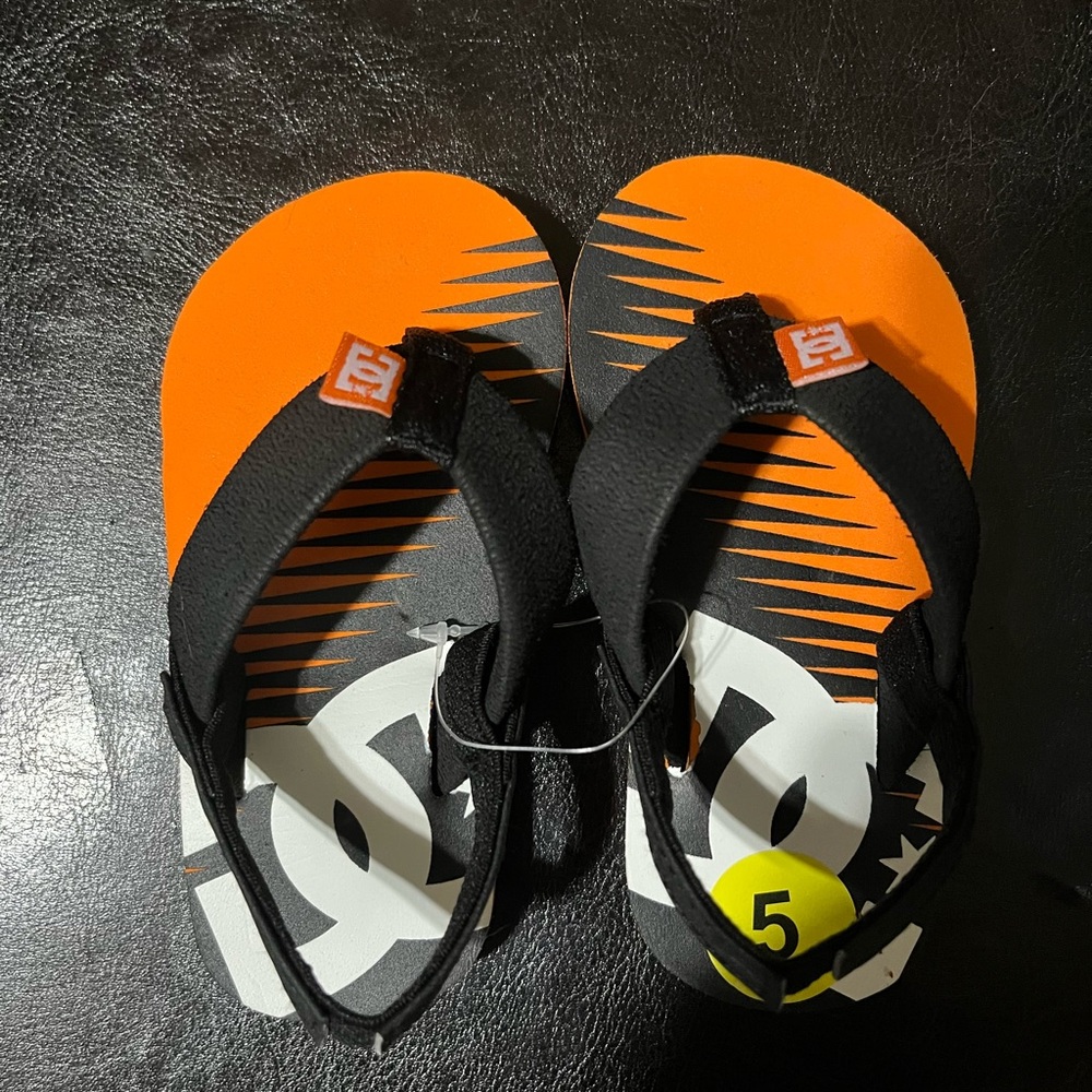 DC Sporty Orange and Black Flip Flops